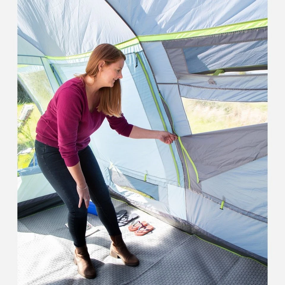 Coleman Meadowood 4 Person Large Tent With Blackout Bedrooms 9 Coleman Meadowood 4 Person Large Tent With Blackout Bedrooms - Image 7